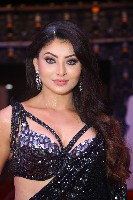 Urvashi Rautela Pics